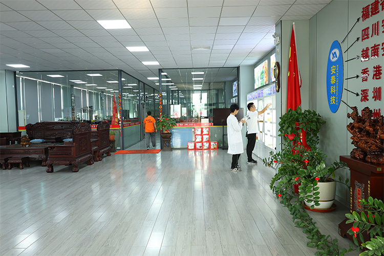 总部办公一角(pic1)